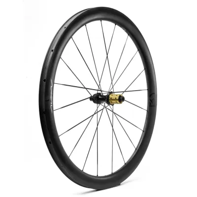 Avian CR5 Lark : roues carbone route légères