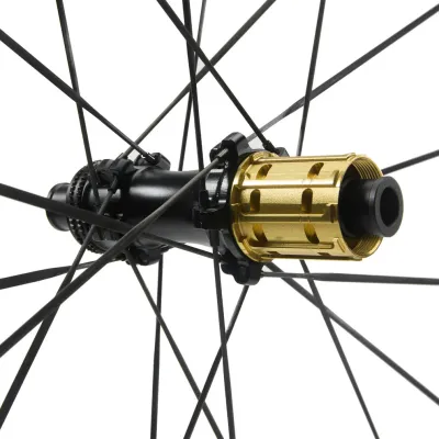 Avian CR5 Lark : roues carbone route légères