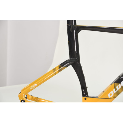 Quick Pro TT:ONE FRAME – Cadre Carbone Aéro pour Contre-la-Montre & Triathlon